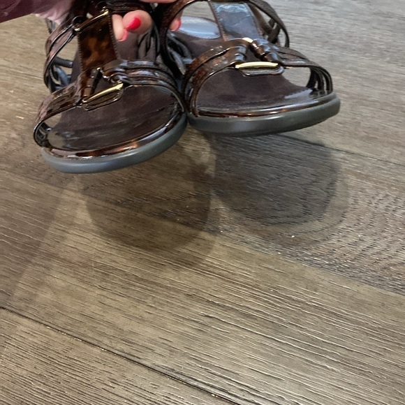 NEW Mootsies Tootsies Brown Marbled Small Wedge Sandals | Size 10 - Picture 10 of 12